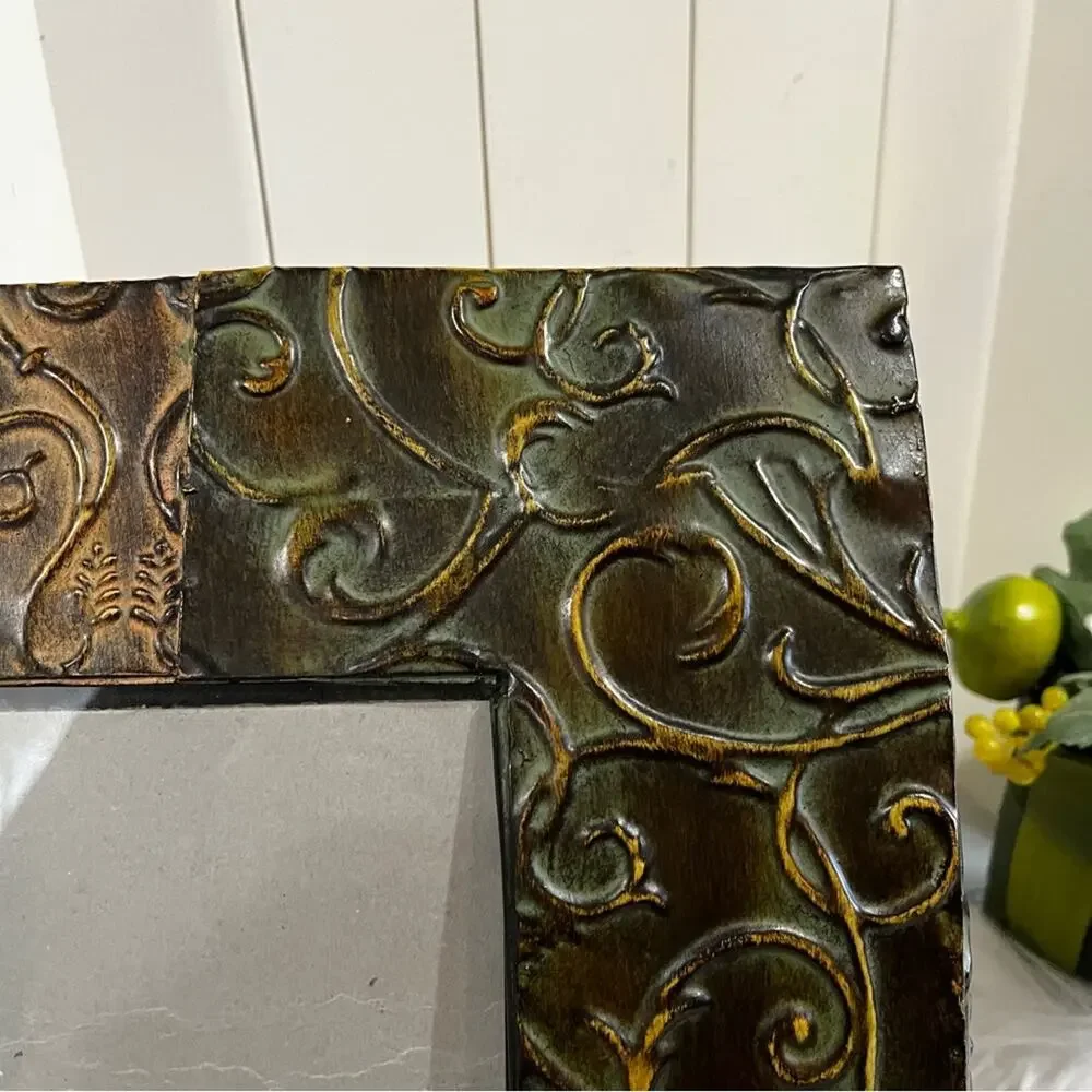 NEW Z Gallerie Curved Metal Scroll Etched Vines Photo Frame 5x7 Green Amber NWOT